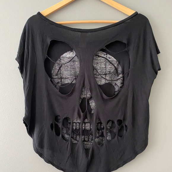 JC Fits Skull Tee w/ Cutout Back - Picture 6 of 12